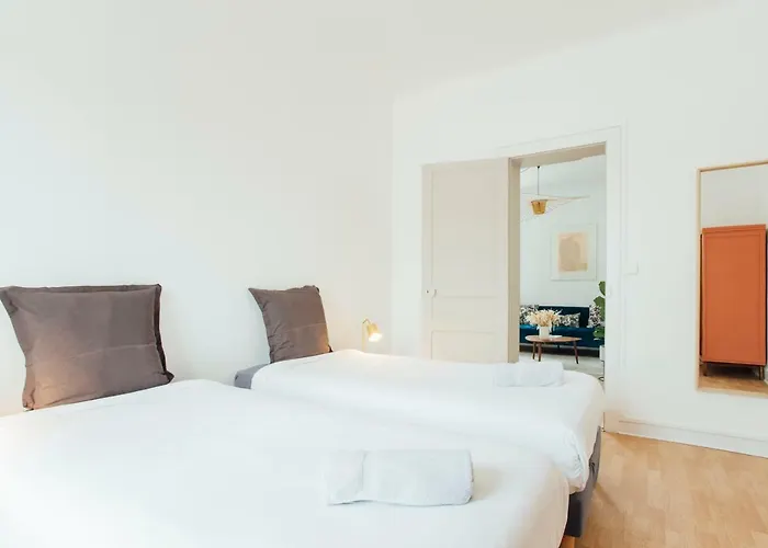 Sandy - 2 Bedrooms 比亚里茨